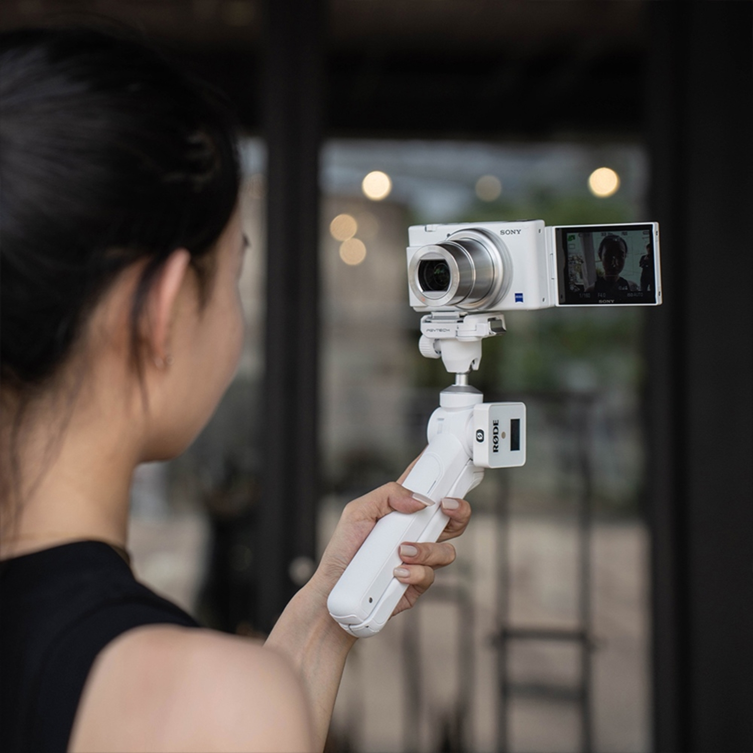 PGYTECH MantisPod 2.0 Moon White