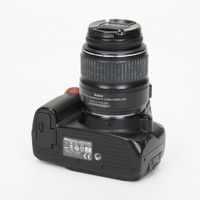 Nikon D3000 gebraucht