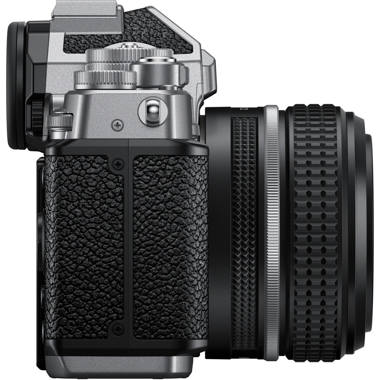 Nikon Z f mit NIKKOR Z 40mm F2 SE silber
