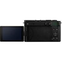 Panasonic LUMIX DC-S9 Dark Olive mit LUMIX S 18-40mm F4.5-6.3