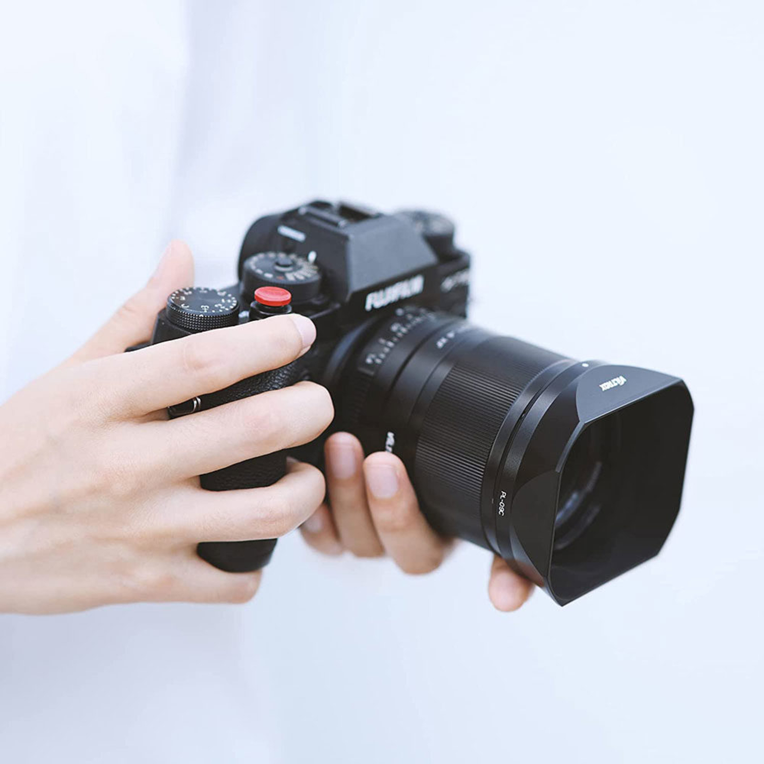 Viltrox Gegenlichtblende eckig für Objektive mit 23mm, 33mm oder 56mm Brennweite