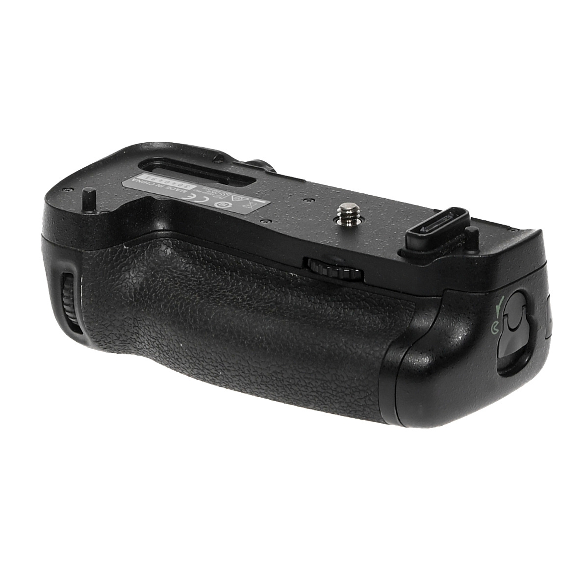 Nikon MB-D16 MULTIFUNKTIONS-BATTERIEHANDGRIFF für D750 gebraucht