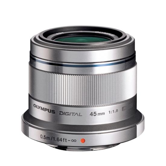 OM System M.Zuiko Digital 45mm F1.8 silber