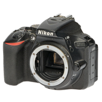 Nikon D5600 gebraucht