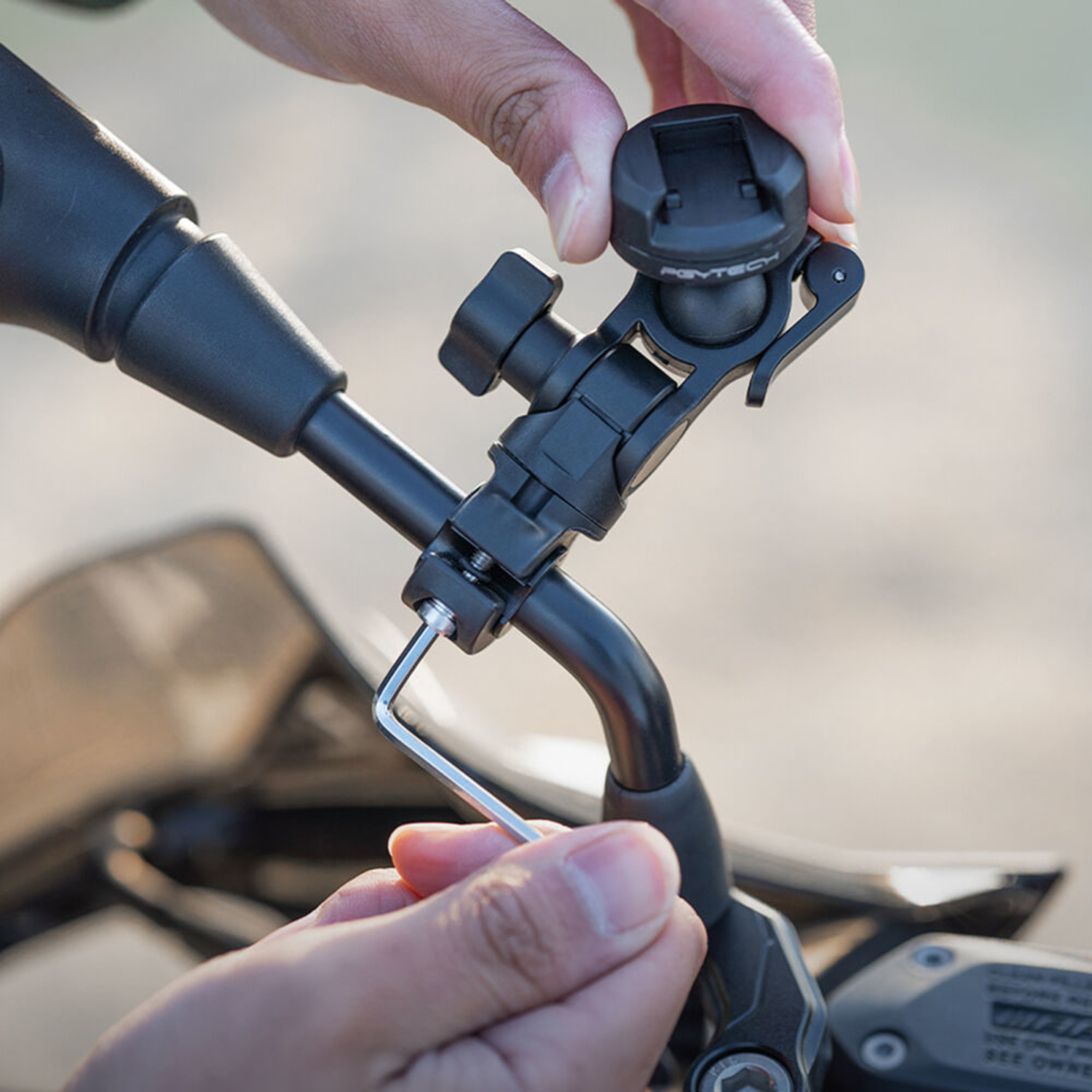 PGYTECH CapLock Rückspiegelhalterung