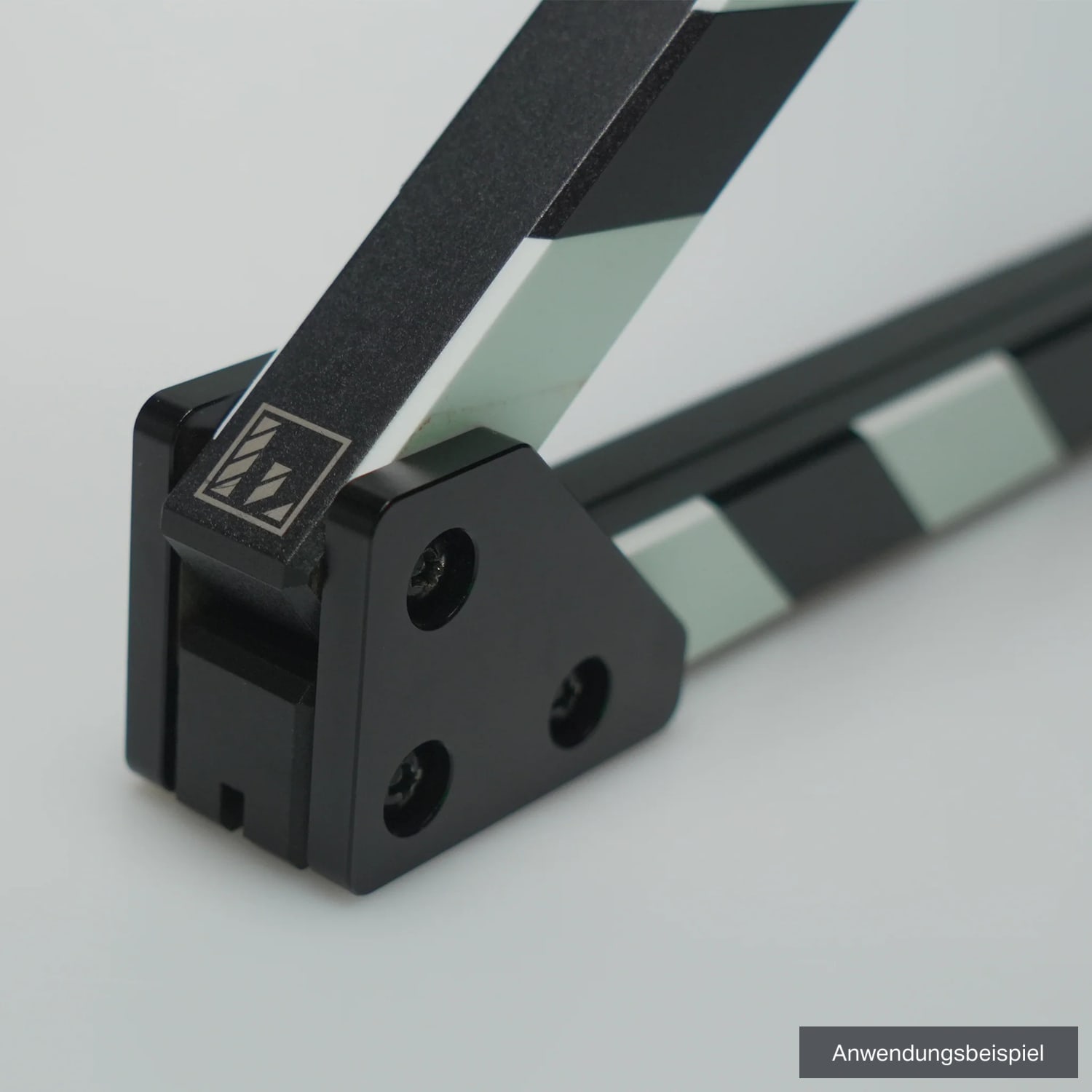 Filmsticks Aye Max-Hinge