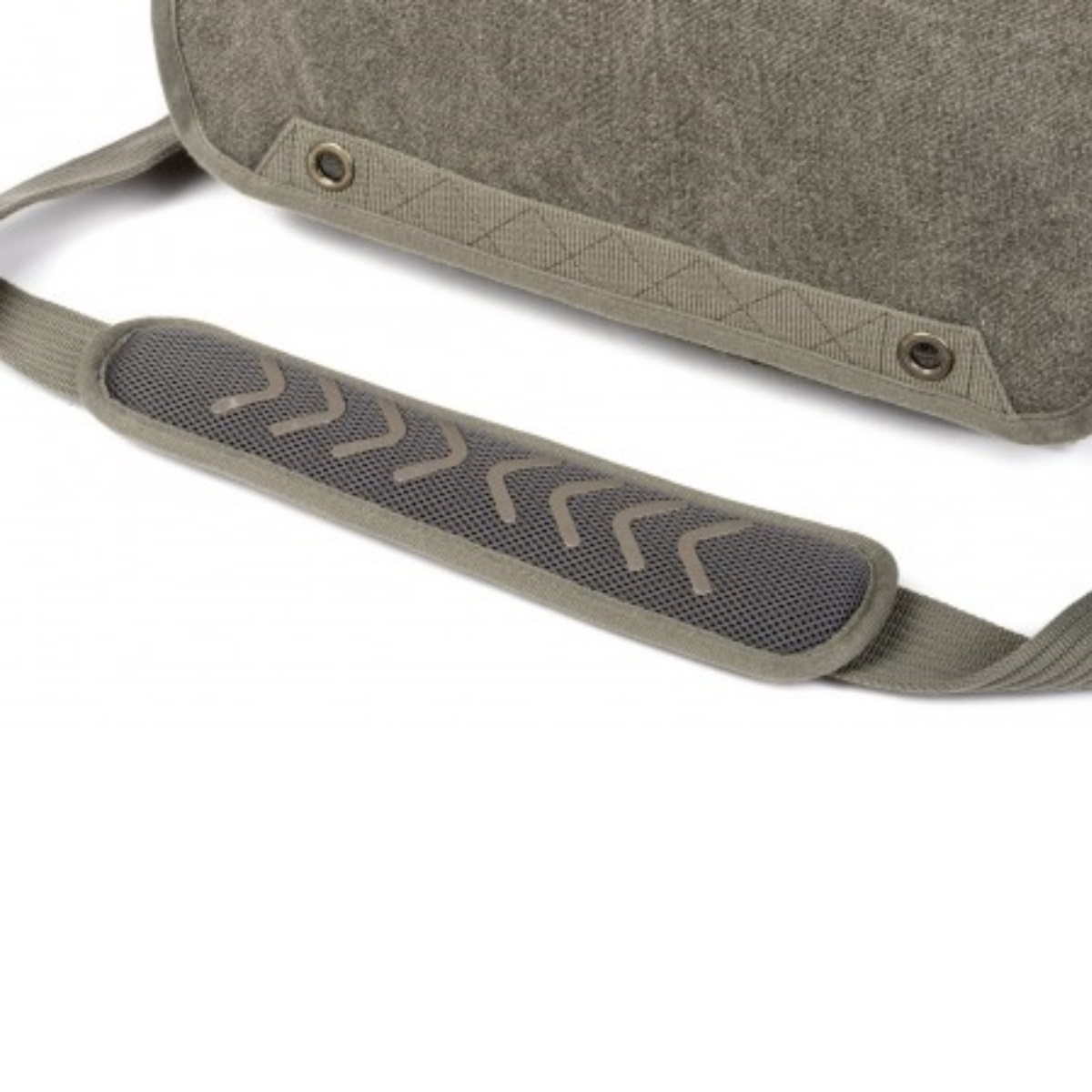 thinkTank Retrospective 7 v2.0 in Pinestone