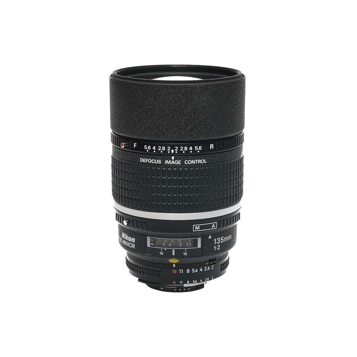 Nikon AF DC 135 mm/2 D gebraucht