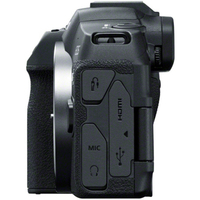 Canon EOS R8 mit EF-EOS R Bajonettadapter