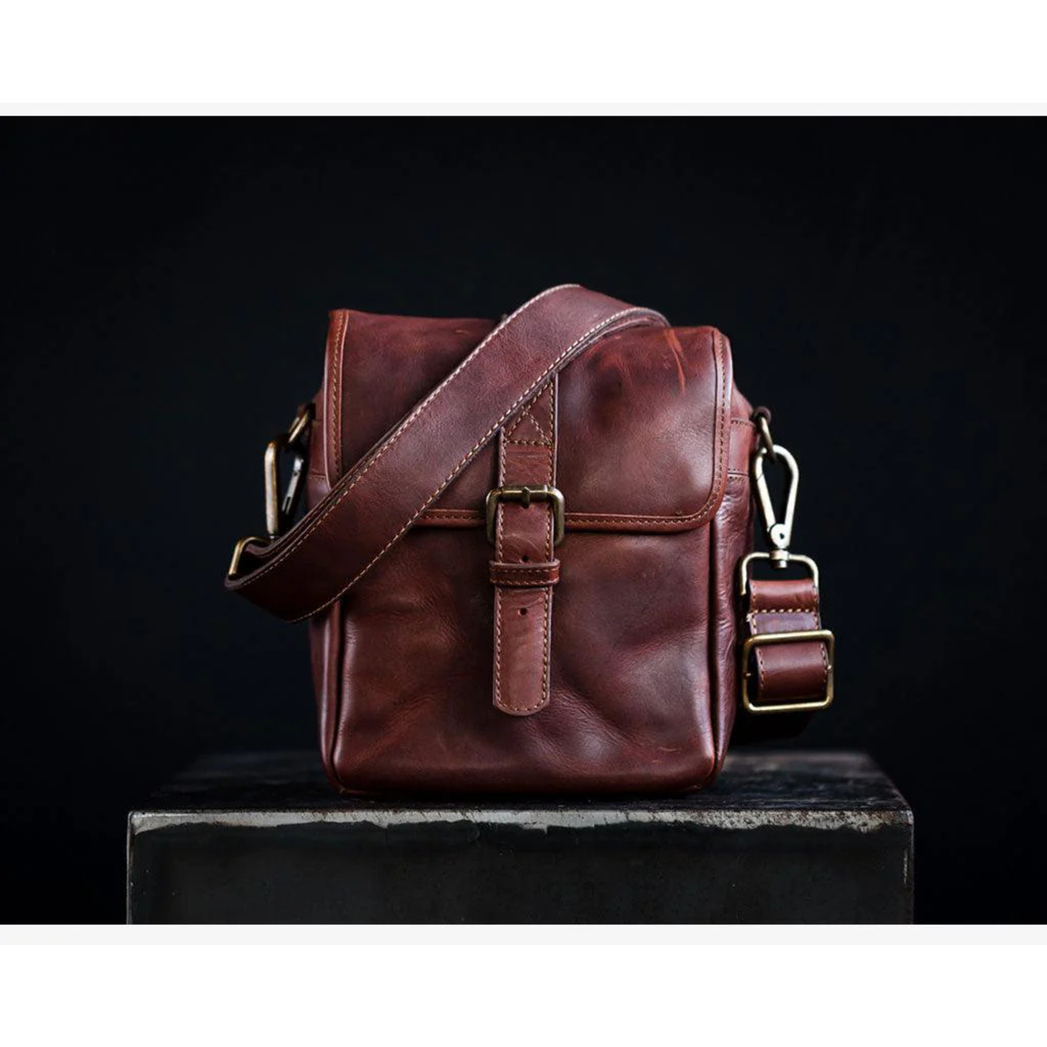 Bronkey Berlin Camera Bag Full Leder Cognac