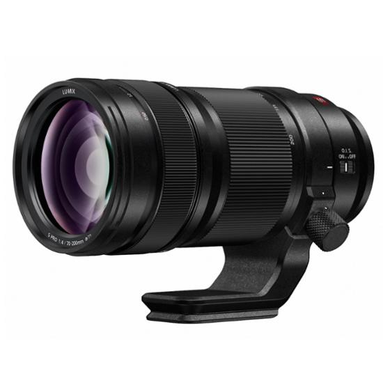 Panasonic LUMIX DC-S5IIX mit LUMIX S PRO 70-200mm F4 OIS