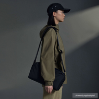 Urth Umhängetasche Dolomite Sling 8L Onyx