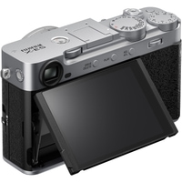 Fujifilm X-E5 mit FUJINON XF 23mm F2.8 R WR silber