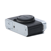 Fujifilm X-E4 silber gebraucht