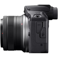 Canon EOS R100 mit RF-S 18-45mm F4.5-6.3 IS STM