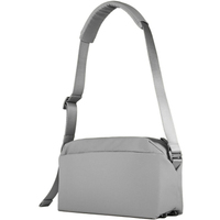 Urth Umhängetasche Dolomite Sling 8L Stone