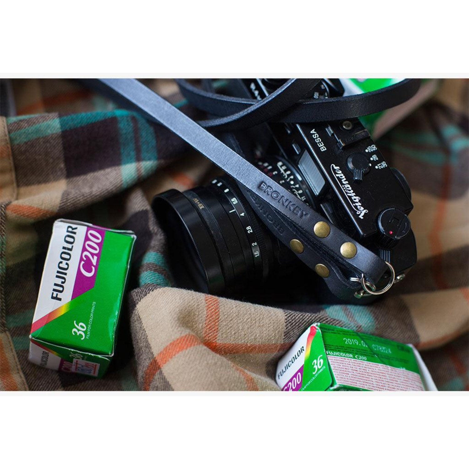 Bronkey Kameragurt Berlin #101 Leder 120cm schwarz