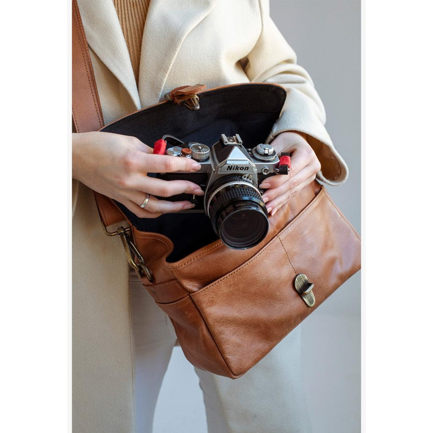 Bronkey Paris Leder Camera Bag Tanned