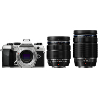 OM System OM-5 Mark II silber mit M.Zuiko Digital ED 12‑40mm F2.8 PRO II und M.Zuiko Digital ED 40-150mm F4 PRO