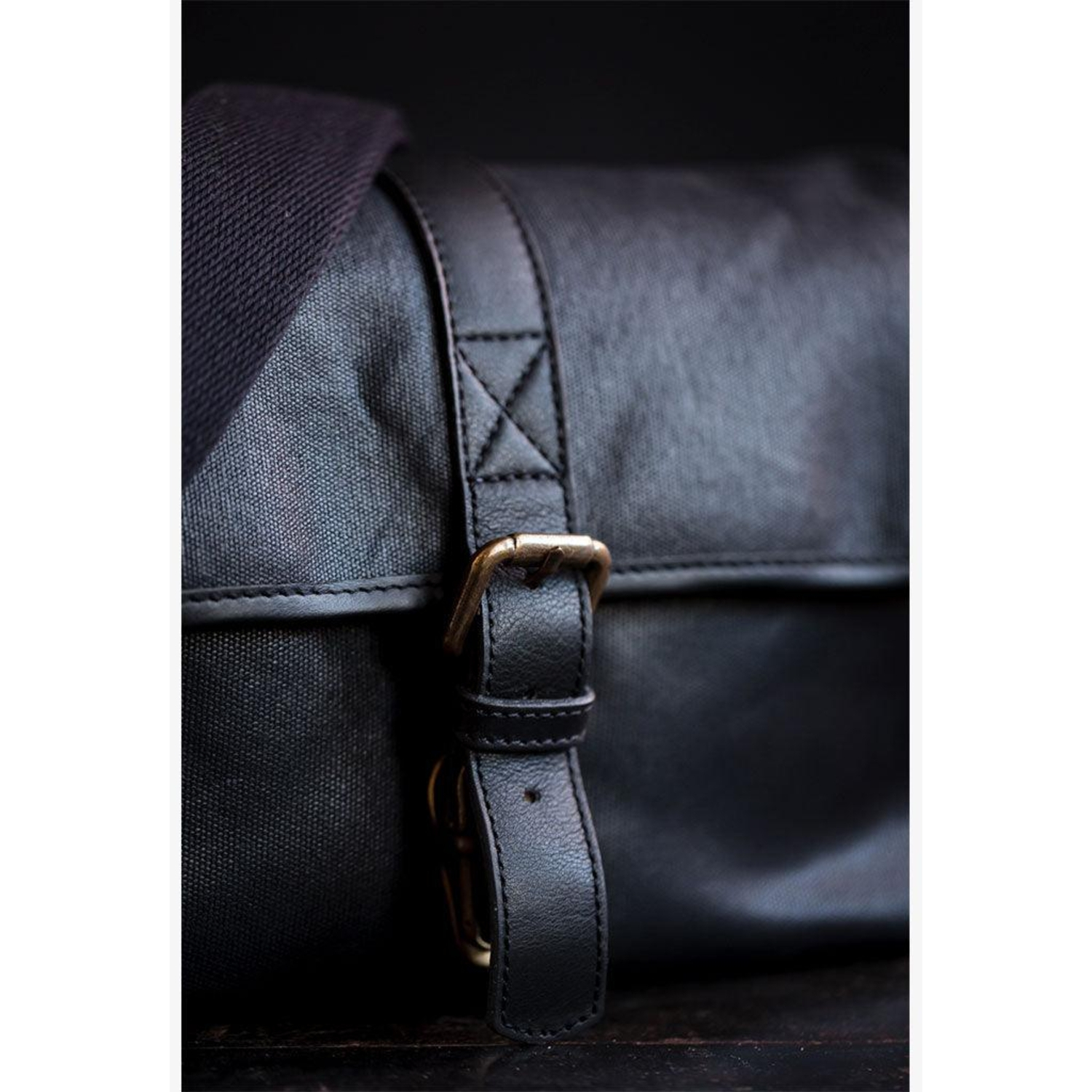 Bronkey Paris Camera Bag Waxed Canvas Black