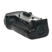Nikon Multifunktionshandgriff MB-D12 gebraucht