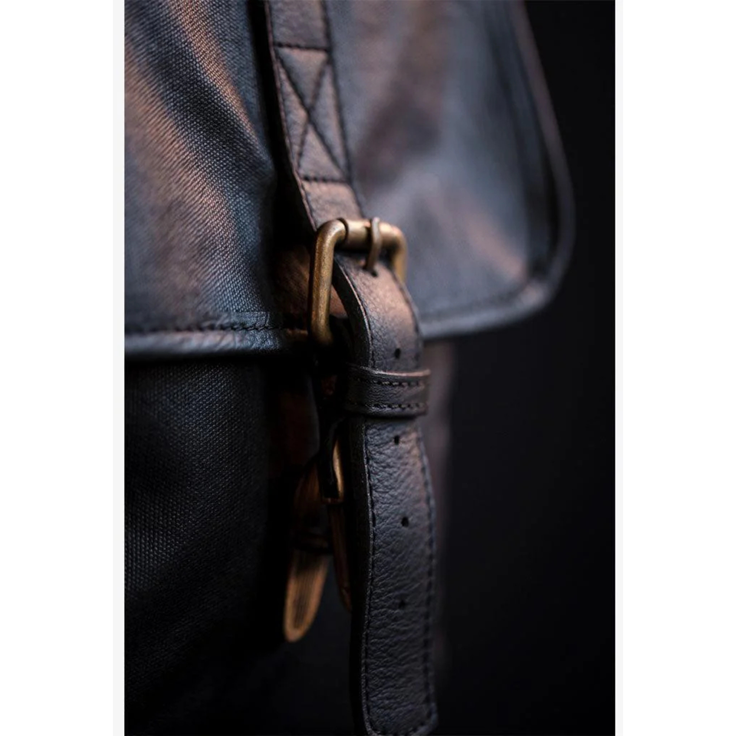 Bronkey Roma Camera Bag Waxed Canvas Black