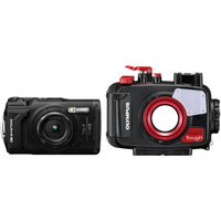 OM System Tough TG-7 schwarz mit PT-059 Unterwassergehäuse