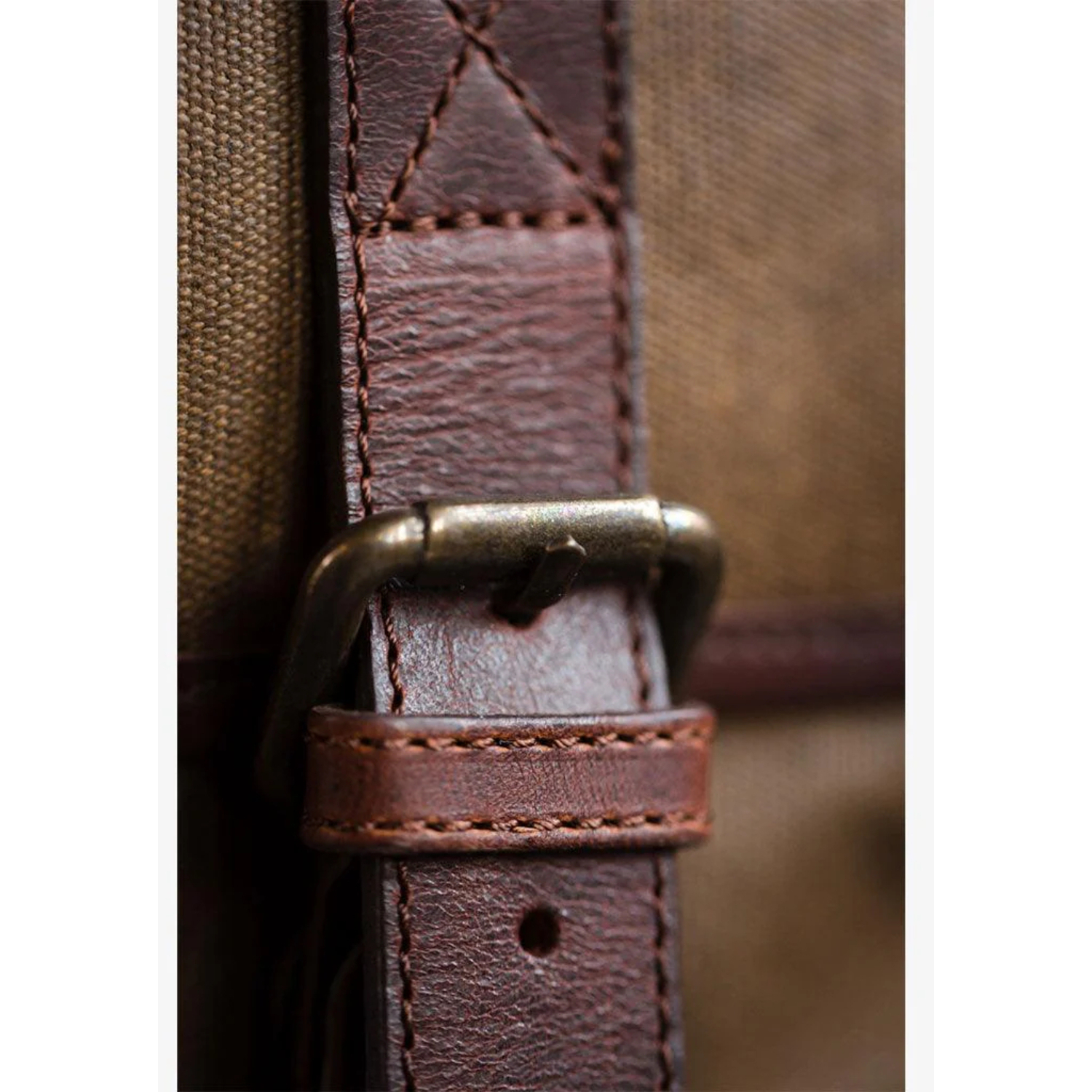 Bronkey Tasche Berlin olivgrün-schwarz