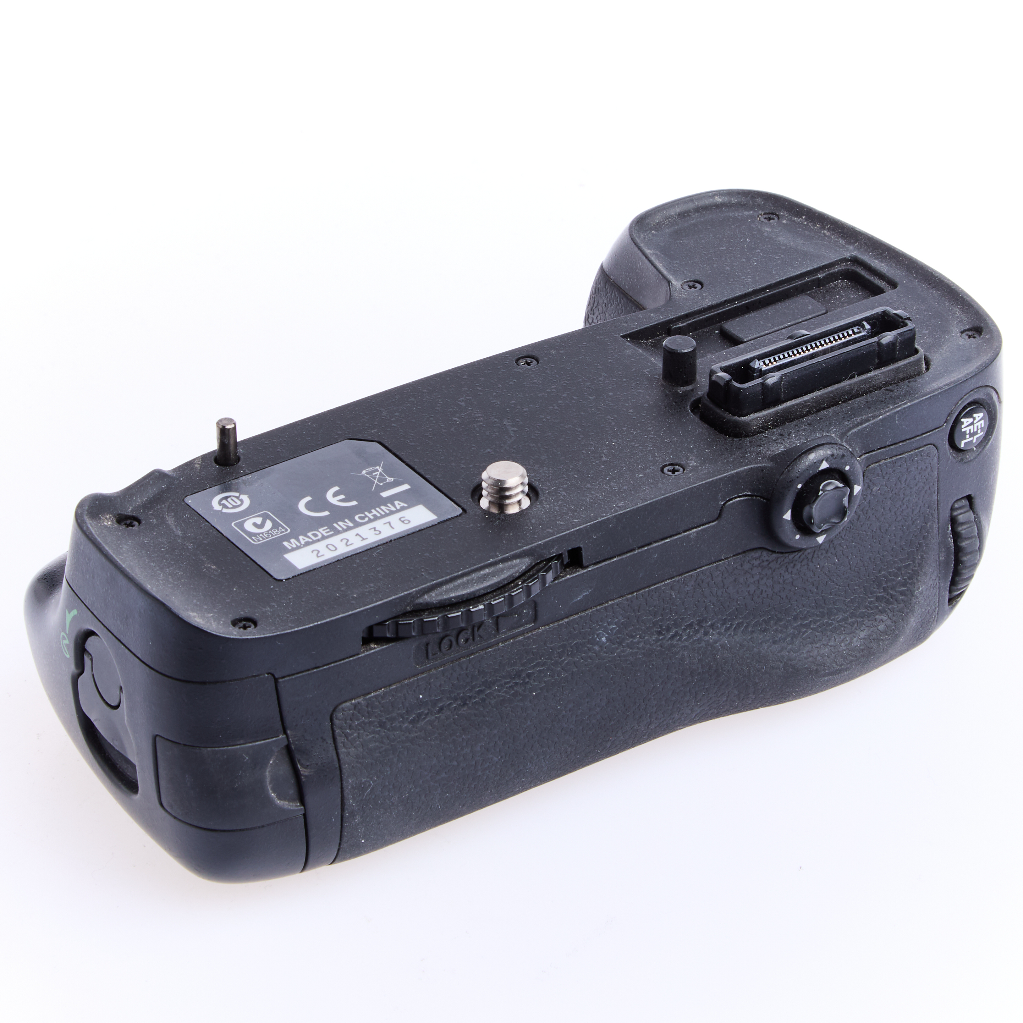 Nikon MB- D14 Multifunktionshandgriff (für D610) gebraucht