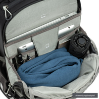 thinkTank Fotorucksack BackLight 18L Slate Black 