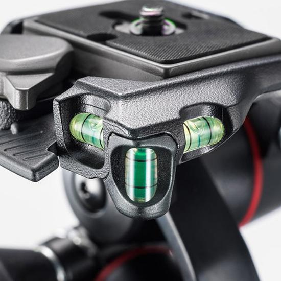 Manfrotto Set: Alu-Stativ (3 Segm.) + 3-Wege-Neiger