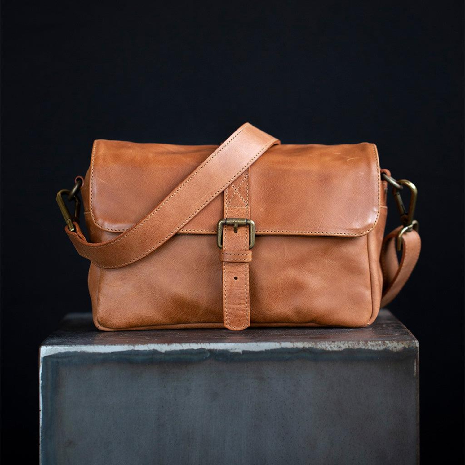 Bronkey Paris Leder Camera Bag Tanned