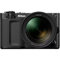 Nikon ZR mit NIKKOR Z 24–70mm F4 S