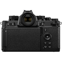 Nikon Z f mit NIKKOR Z 40mm F2 SE schwarz