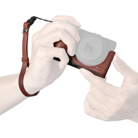 SmallRig Lederhalbtaschen Kit 5678 rot für RICOH GR IV und III