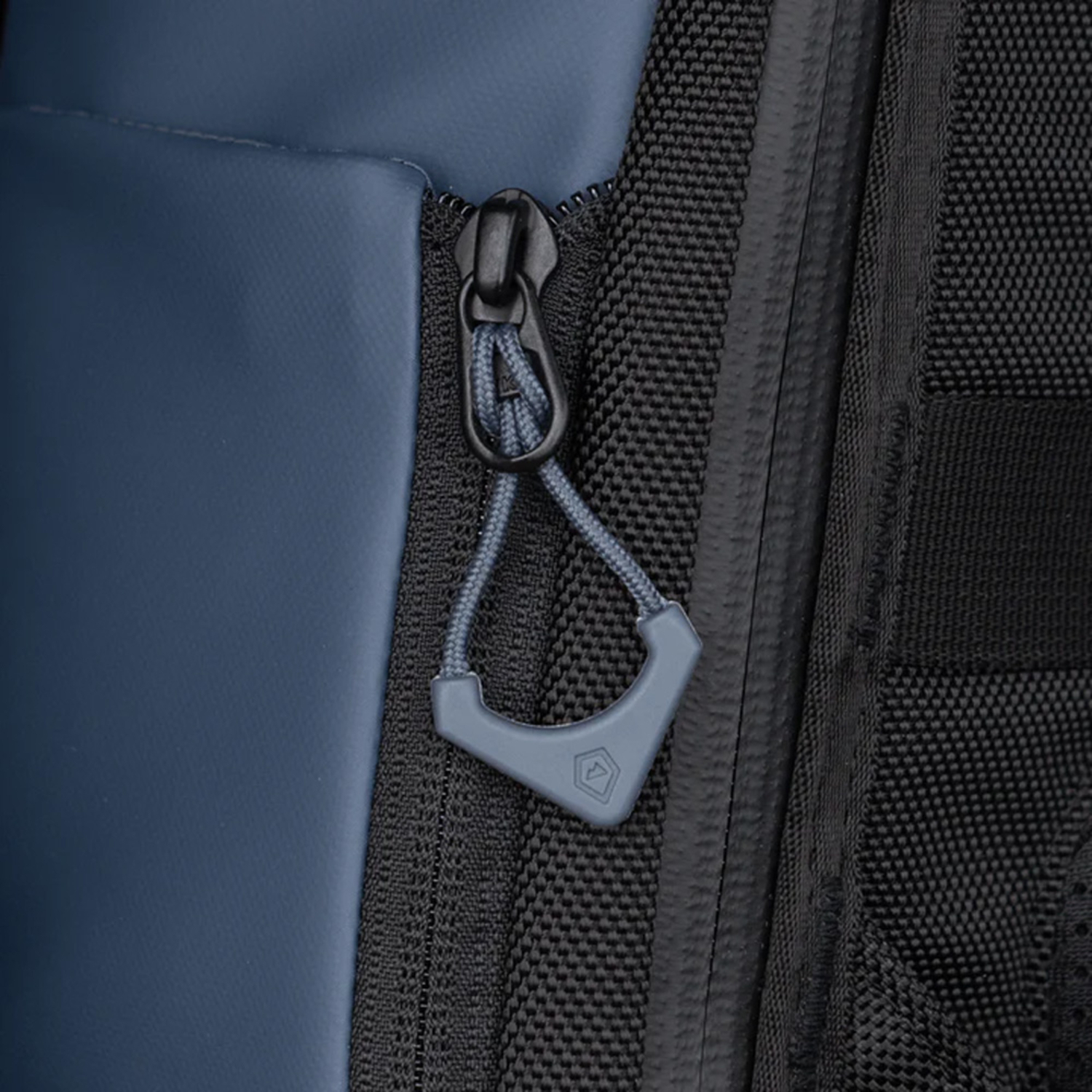 WANDRD Standard Zipper Puller Aegean Blue