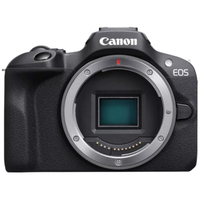 Canon EOS R100 mit RF-S 18-45mm F4.5-6.3 IS STM