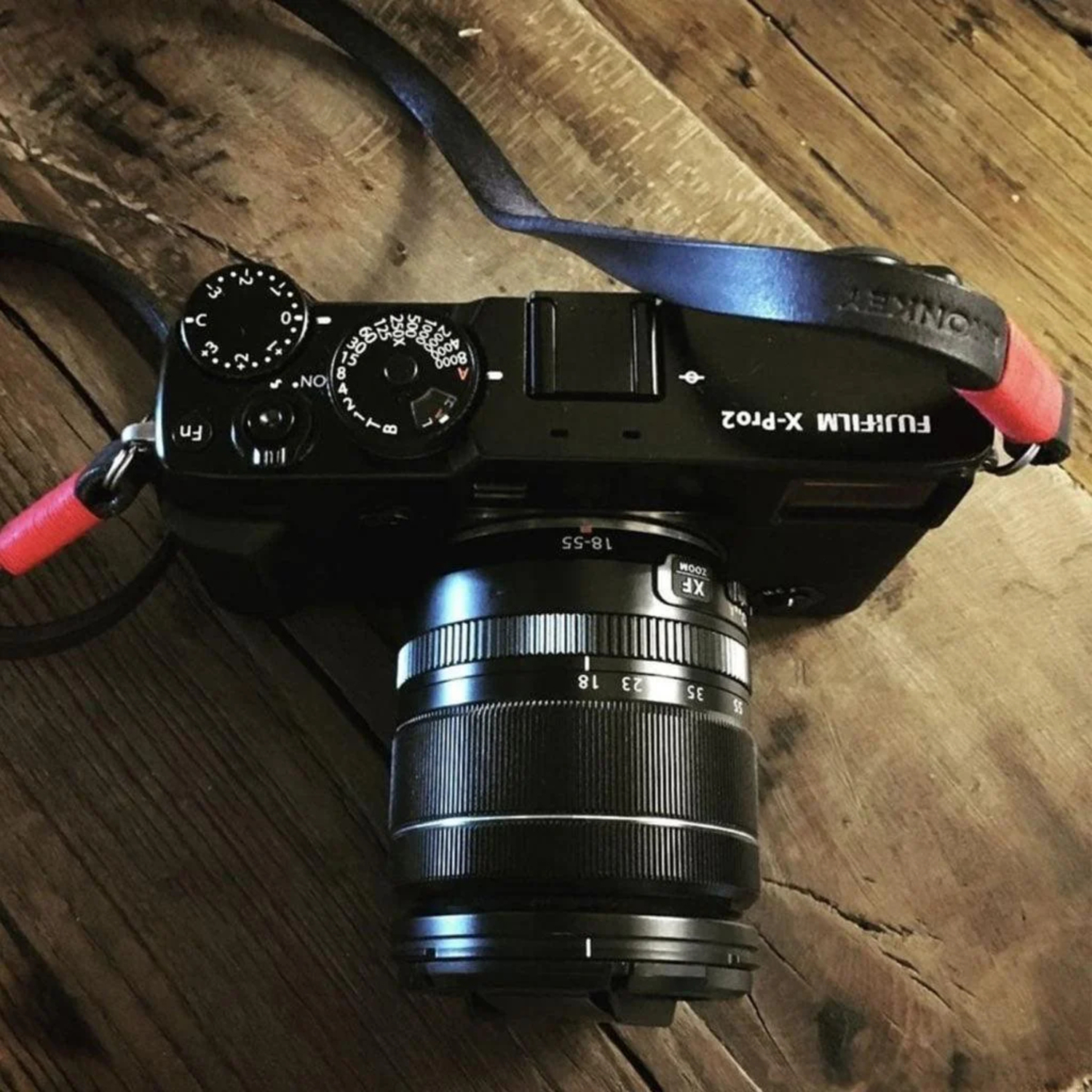 Bronkey Kameragurt Tokyo #102 Leder 95cm braun-rot