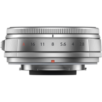 Fujifilm X-E5 mit FUJINON XF 23mm F2.8 R WR silber