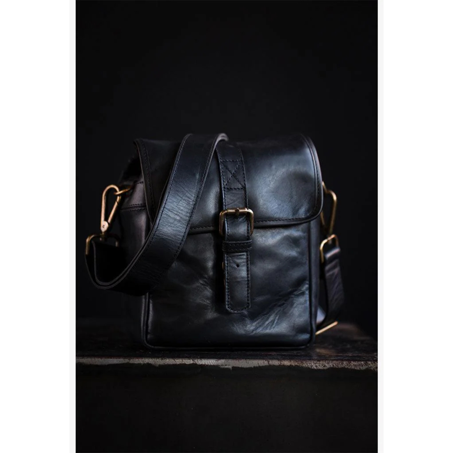 Bronkey Berlin Camera Bag Full Leder Black