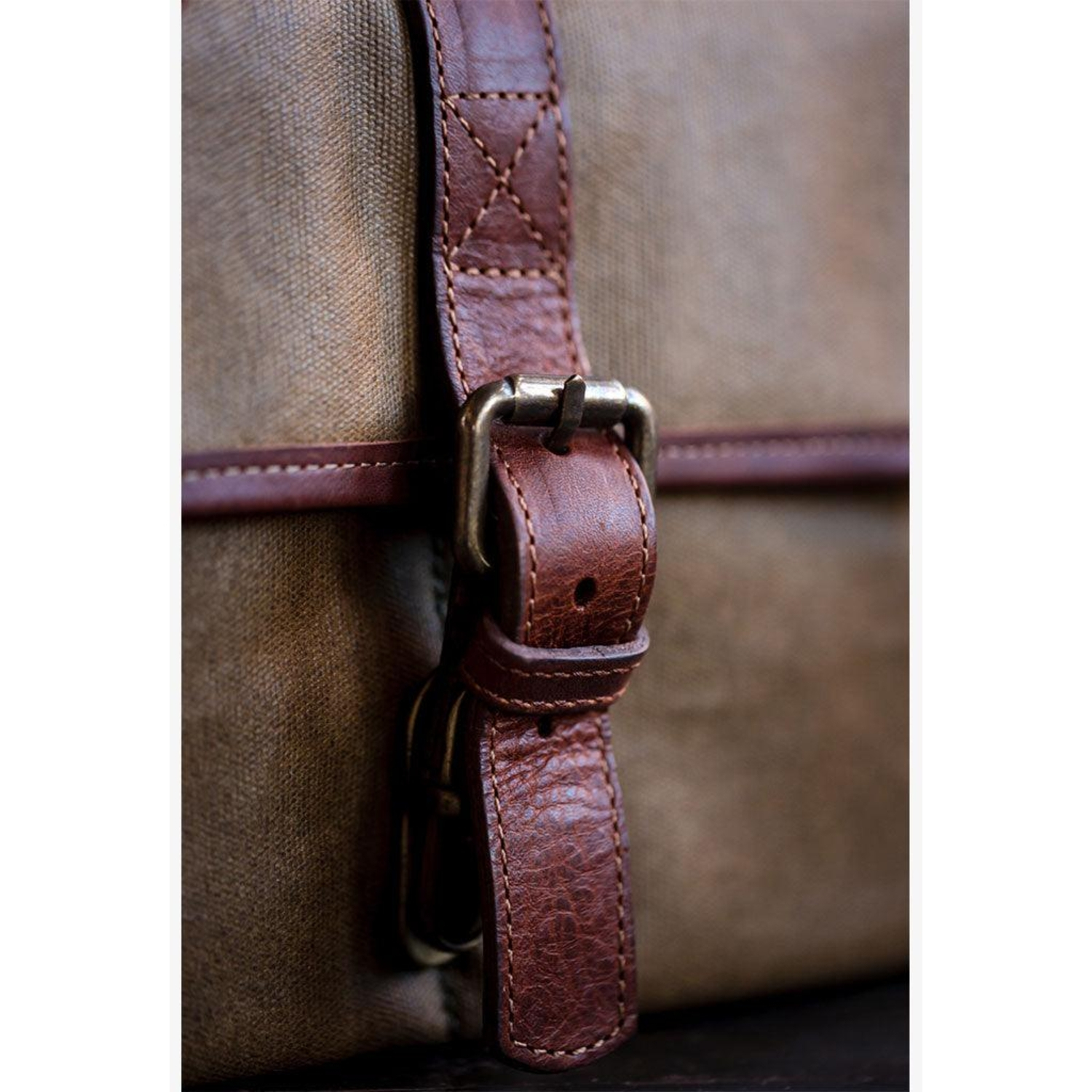Bronkey Paris Camera Bag Waxed Canvas Olive Green