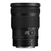 Nikon Z8 mit NIKKOR Z 24-120mm F4 S, Tube Light, Mikrofonadapter und Netzwerkadapter