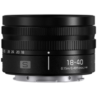 Panasonic LUMIX DC-S9 Smokey White mit LUMIX S 18-40mm F4.5-6.3